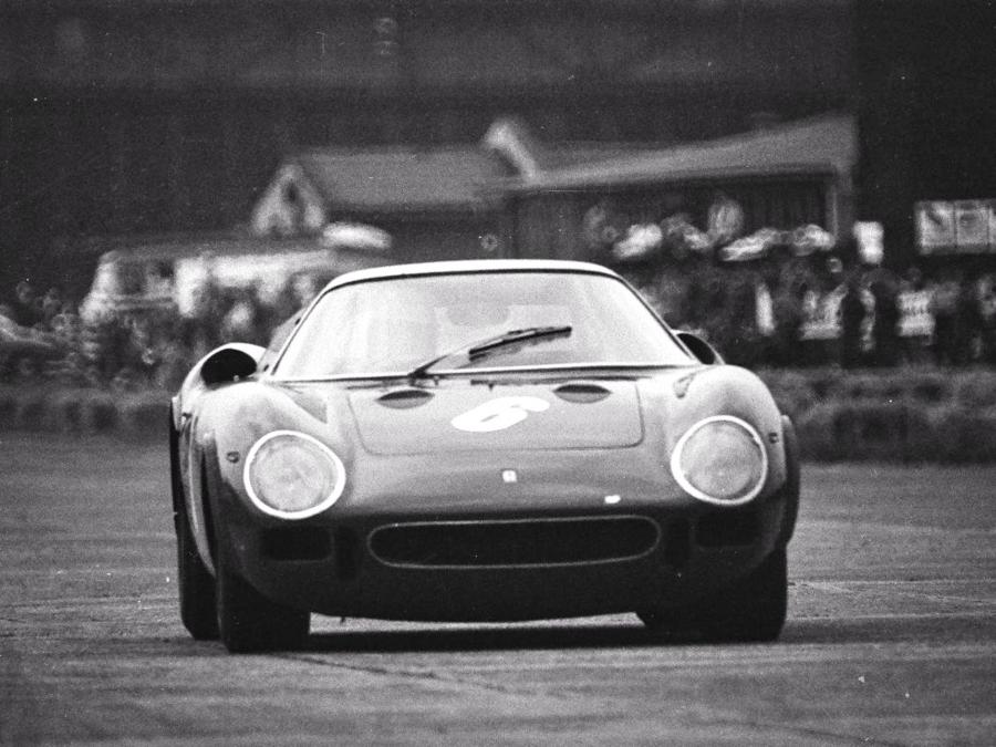  Ferrari 250 LM (6105) 1964 года  (фото 28 из 40)
